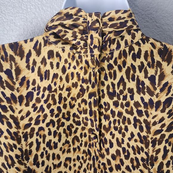 JH Collectibles Vintage Leopard Print Mock Neck Long Sleeve Top - Picture 8 of 10
